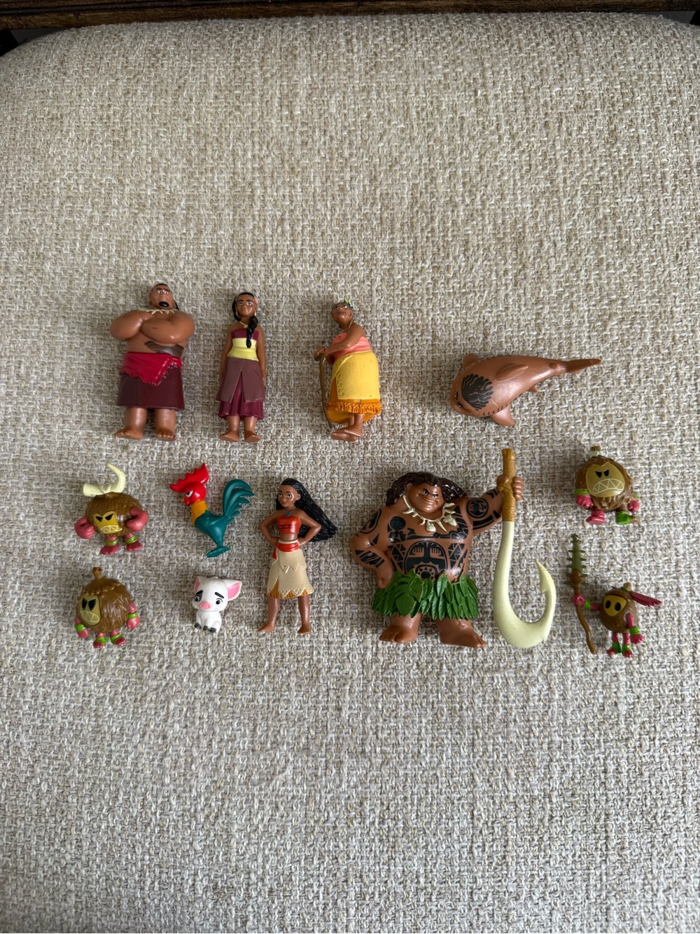 Disney Moana lot of 12 action figures cake toppers Maui HeiHei Pua Moana